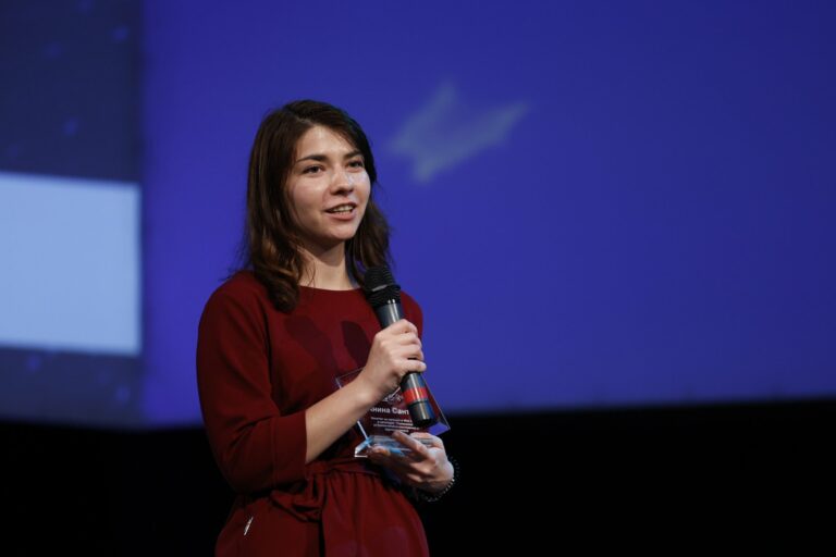 Анита Сантова - победител в категория "Икономика"